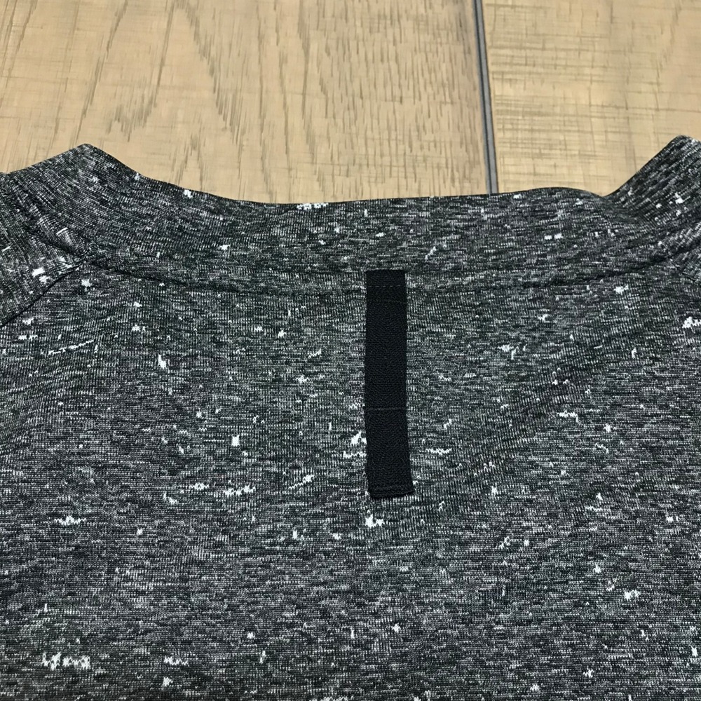 Lululemon Tee Top Mens XL Black Short Sleeve Shirt Gym Run Workout Fresh Form - Picture 5 of 10